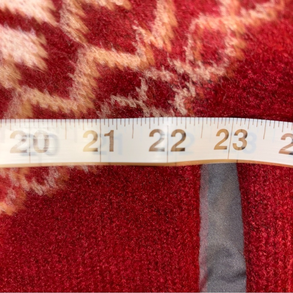 Bluivy Red Fair Isle Sweater Size S/M Nordic Snowflake Cozy Winter Pullover NWT - Picture 5 of 5